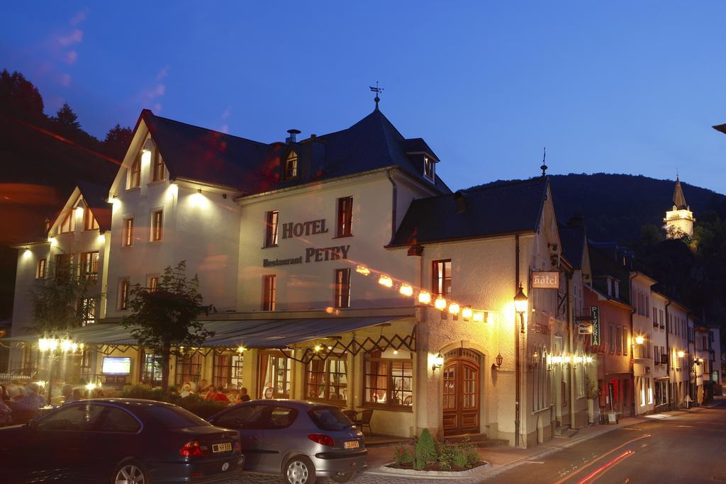 Logis Hotel-Restaurant Petry Vianden Dış mekan fotoğraf