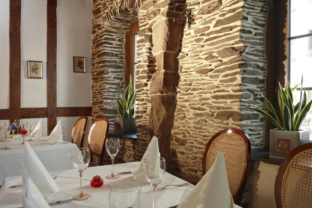 Logis Hotel-Restaurant Petry Vianden Dış mekan fotoğraf